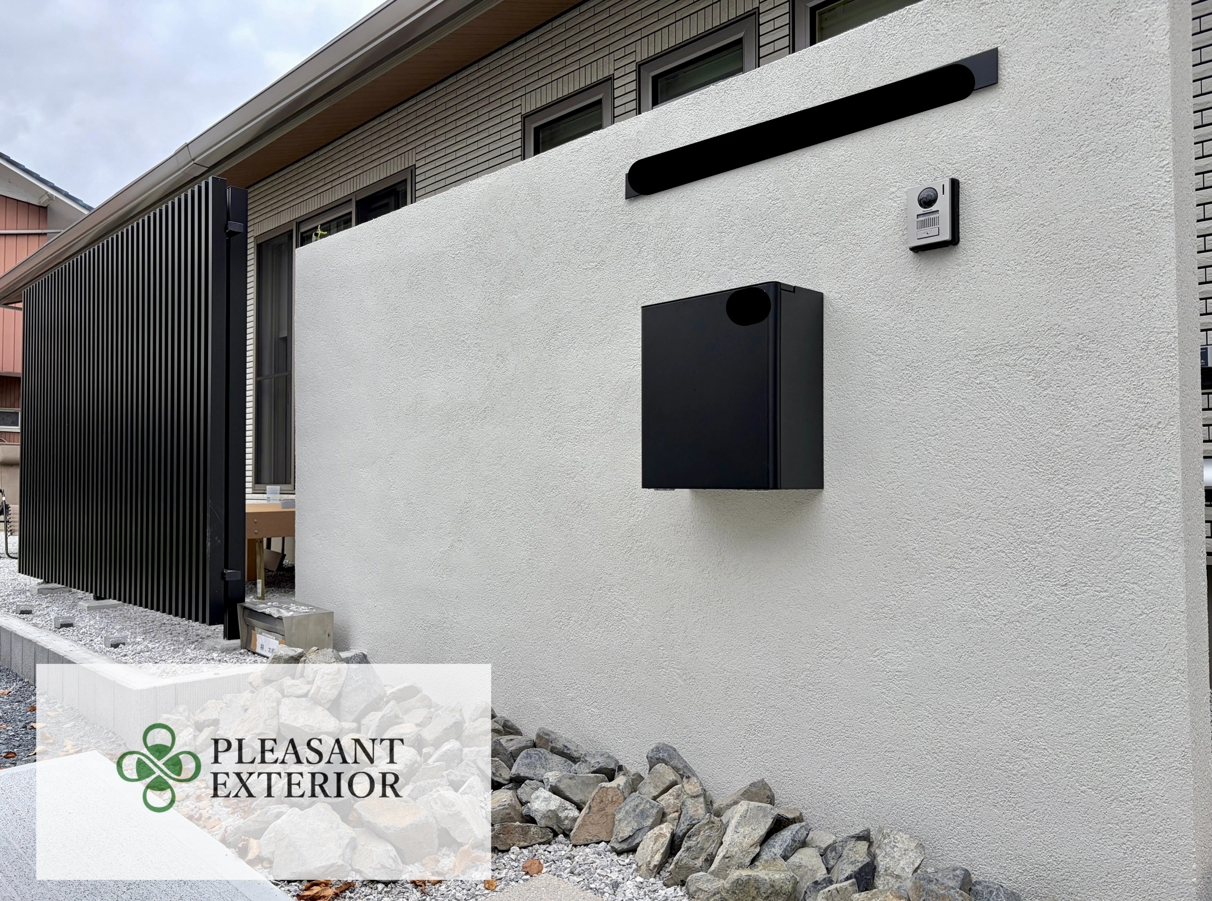 エクステリア・外構工事/塗り壁門柱(埼玉県鴻巣市)