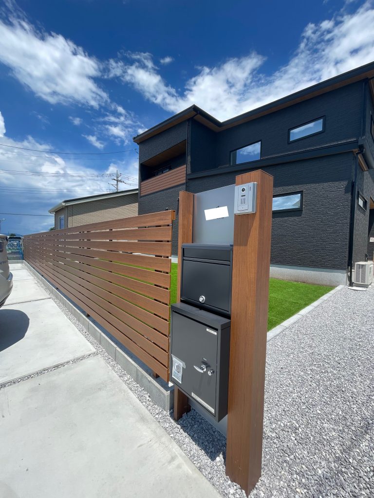 エクステリア・外構工事/門柱フェンス（埼玉県深谷市内）